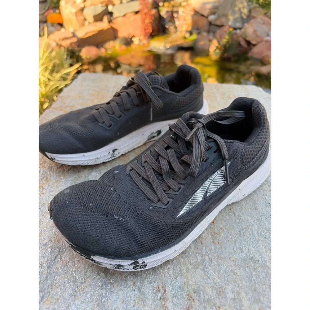 Altra Escalante 3 Womens Running Shoes Black White AL0A7R71000 Size 7.5